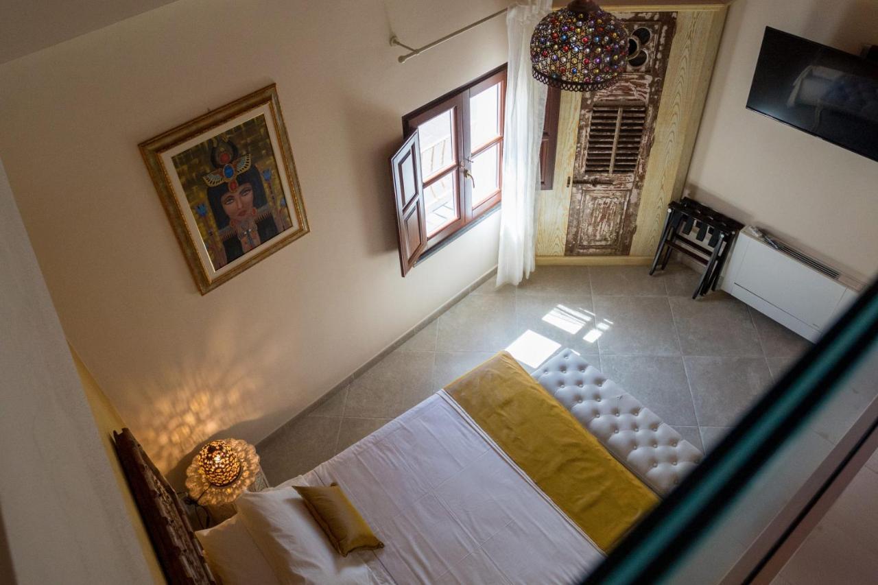 Moon'S Tower Suite&Rooms Portoscuso Exterior foto