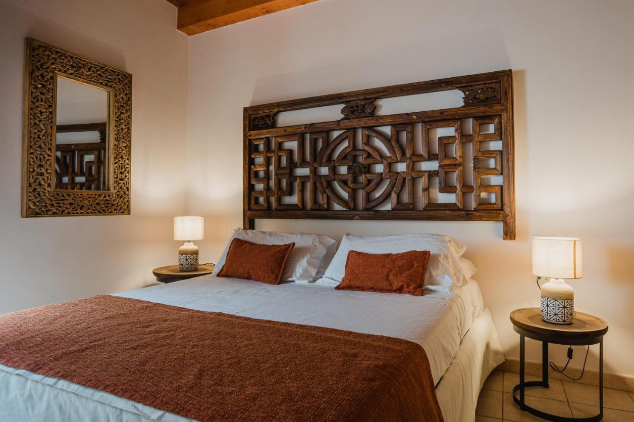 Moon'S Tower Suite&Rooms Portoscuso Exterior foto